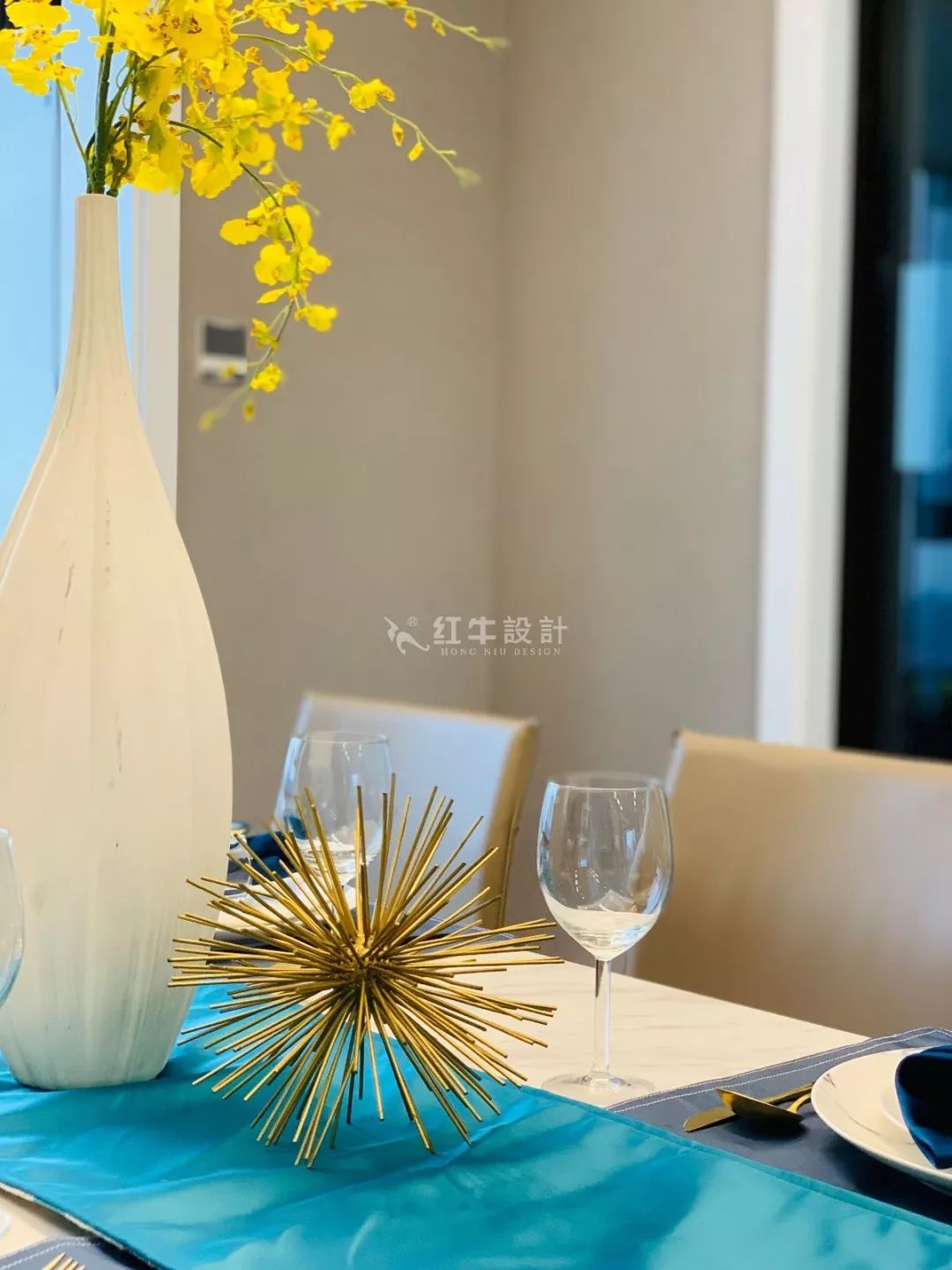 南京保利國際社區(qū)140㎡現(xiàn)代風(fēng)格--四室二廳大戶型，寬敞開闊又舒適！08餐廳設(shè)計