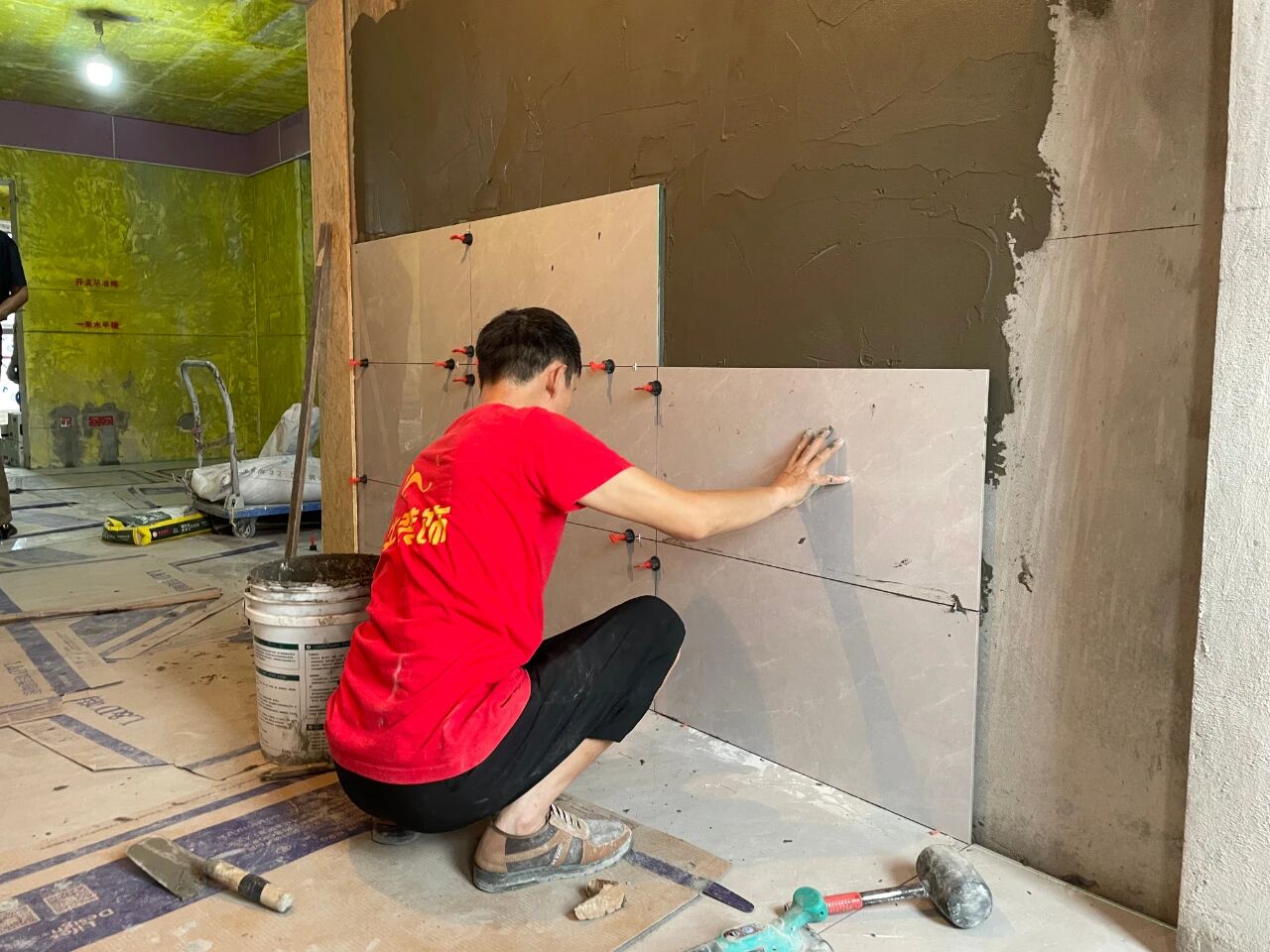工地巡檢：雙節(jié)同慶，品質(zhì)同行，嚴把每一道工序，用心守護夢想家！12